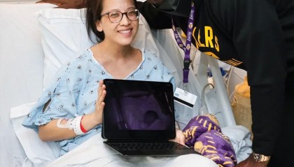 开云体育官方网-社区关怀！东詹率全队到医院看望病患，湖人官方分享现场照