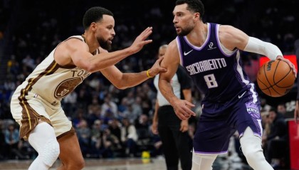 库里27+10德罗赞24分 勇士主场大胜送国王七连败