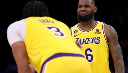 Kaiyun Sports-开云体育-詹姆斯内收肌拉伤将休战，湖人面对更严峻的挑战