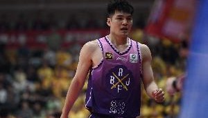 终于要到手了？朱芳雨对陈国豪欣赏已久 去年还曾“招募”后者